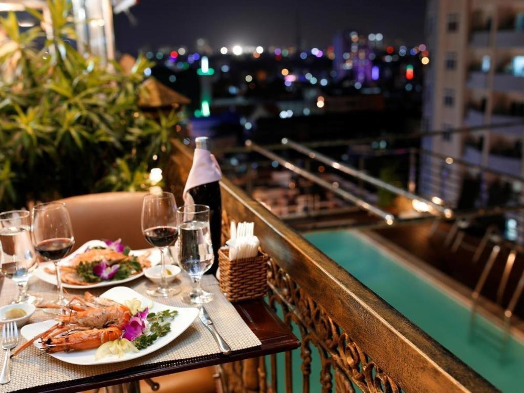 New Pacific Hotel Ho Chi Minh City Exterior photo